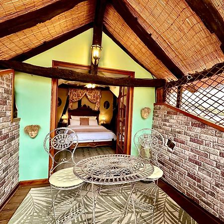 Le Colombier De Cyrano Et Roxane Bed & Breakfast Bergerac Exterior photo