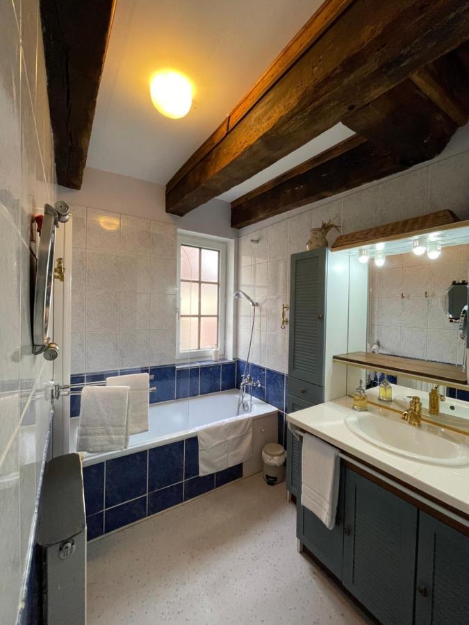 Le Colombier De Cyrano Et Roxane Bed & Breakfast Bergerac Exterior photo