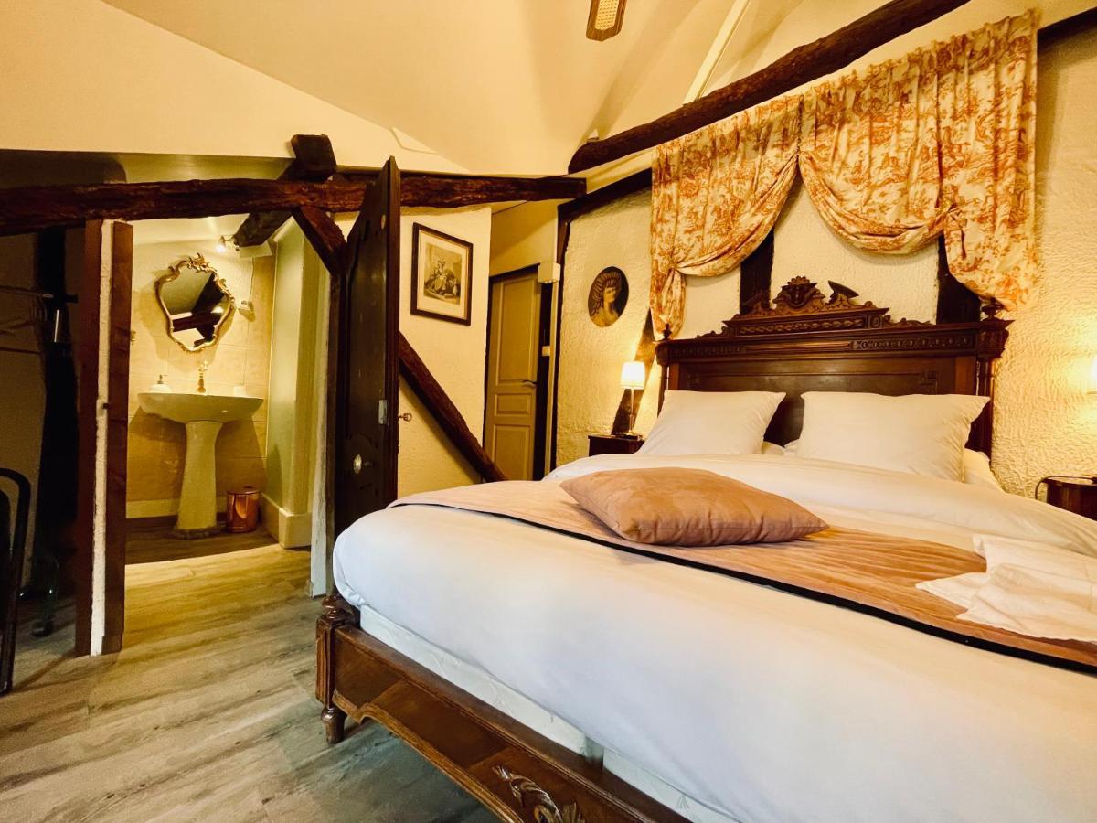 Le Colombier De Cyrano Et Roxane Bed & Breakfast Bergerac Exterior photo