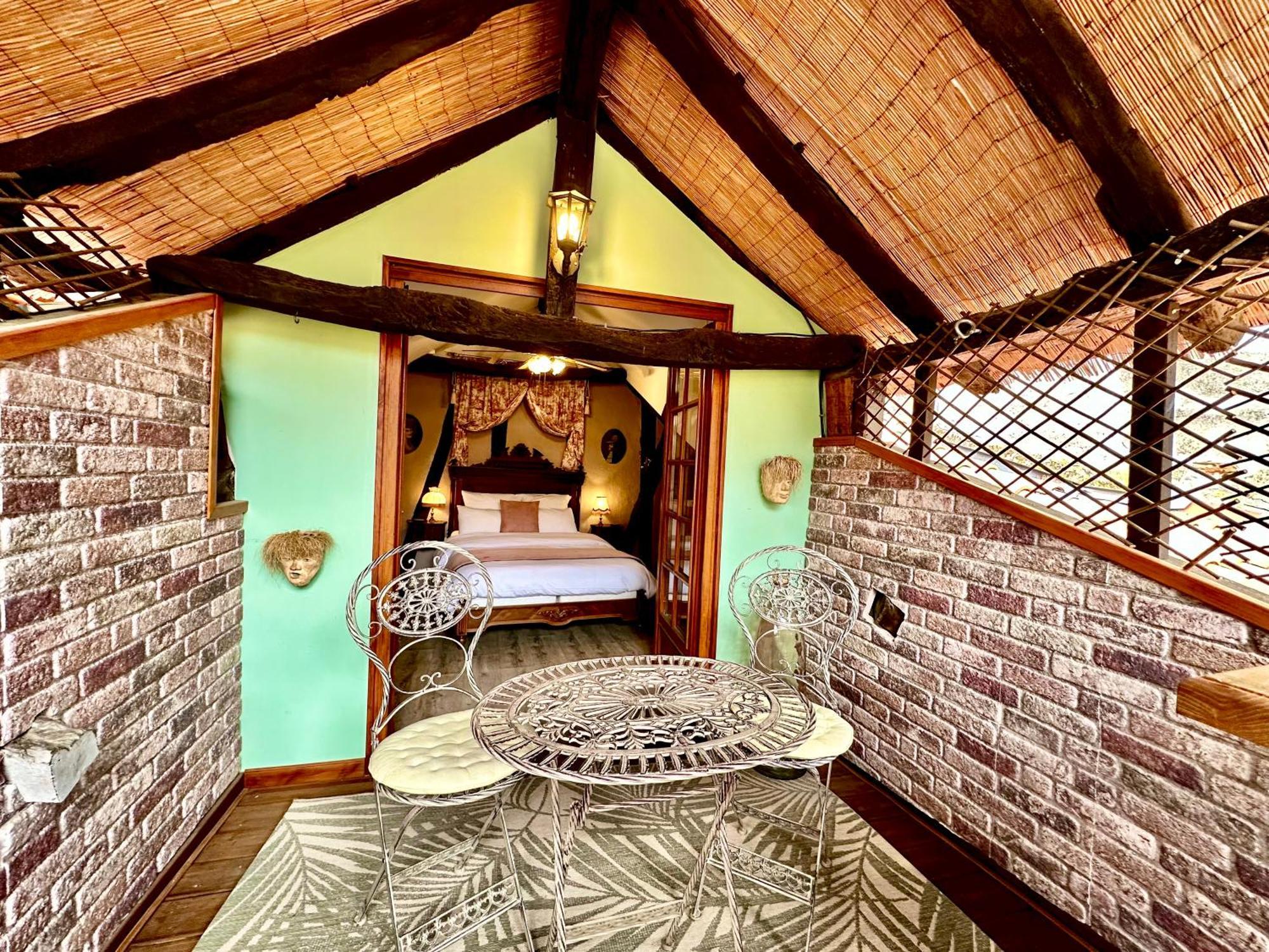Le Colombier De Cyrano Et Roxane Bed & Breakfast Bergerac Exterior photo